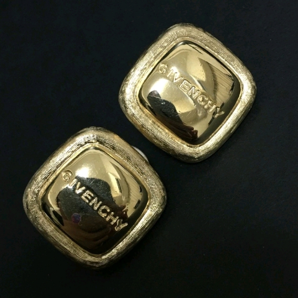 Givenchy Logo Square Gold Tone Clip On Earrings (EUC)✨️ - Picture 3 of 7